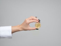 離婚后發現對方婚內出軌還能起訴要求精神損害賠償